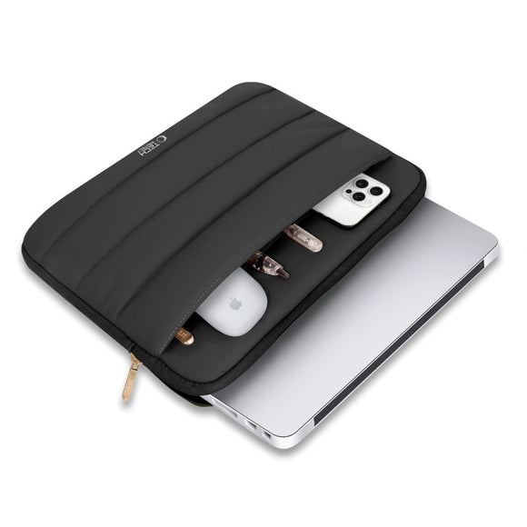 Tech-Protect Fluffy MacBook / Laptop 13-14" (25 x 35cm) Sleeve m. Ekstra Lynlåslomme - Sort