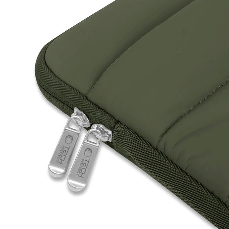 Tech-Protect Fluffy MacBook / Laptop 13-14" (25 x 35cm) Sleeve m. Ekstra Lynlåslomme - Mørkegrøn