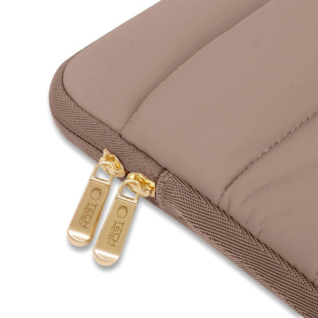 Tech-Protect Fluffy MacBook / Laptop 13-14" (25 x 35cm) Sleeve m. Ekstra Lynlåslomme - Beige