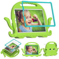 EIDERWOOD iPad Air 11" (2025 / 2024) / Pro 11" (2025 - 2018) Børne Cover m. Skulderstrop & Håndholder - Blæksprutte - Grøn