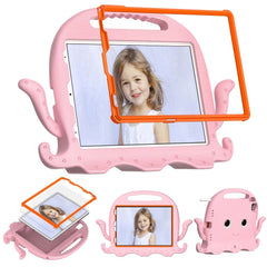 EIDERWOOD iPad Air 11" (2025 / 2024) / Pro 11" (2025 - 2018) Børne Cover m. Skulderstrop & Håndholder - Blæksprutte - Lyserød