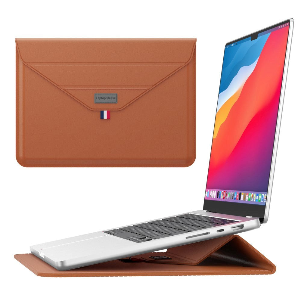 MacBook / Laptop Sleeve 13-14" (32 x 24 cm) m. Tri-fold Ståfunktion - Brun