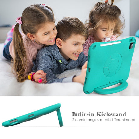 EIDERWOOD iPad Air 10.9" (2022 / 2020) / Pro 11" (2024-2018) Børne Cover m. Ståfunktion & Håndtag - Fodbold - Mintgrøn