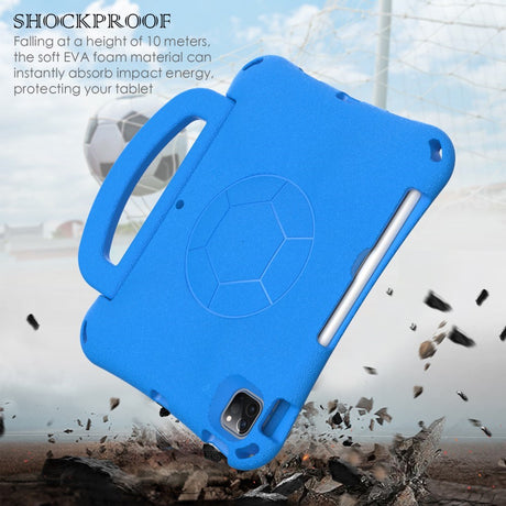 EIDERWOOD iPad Air 10.9" (2022 / 2020) / Pro 11" (2024-2018) Børne Cover m. Ståfunktion & Håndtag - Fodbold - Blå