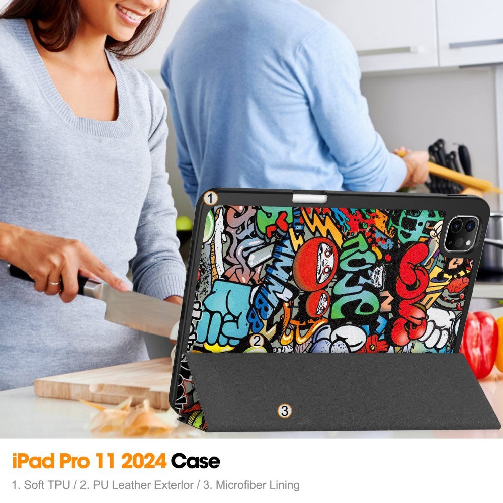 EIDERWOOD iPad Pro 11" (2025 / 2024) Tri-Fold Kunstlæder Cover m. Vågeblus Funktion - Graffiti