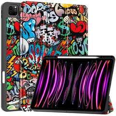 EIDERWOOD iPad Air 13" (2025 / 2024) Tri-Fold Kunstlæder Cover m. Vågeblus Funktion - Graffiti