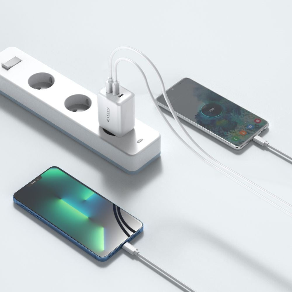 Tech-Protect PD 65W Vægoplader m. 2 x USB-C & 1 x USB-A - Hvid