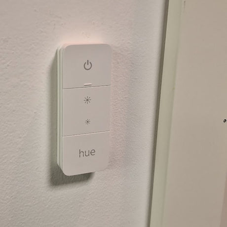 Light Solutions - Usynligt Beslag til Philips Hue Dimmer Switch V2 - Hvid