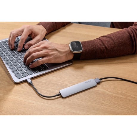 Epico 6-i-1 USB-C Adapter – Aluminium Design med 8K Opløsning - Space Grey