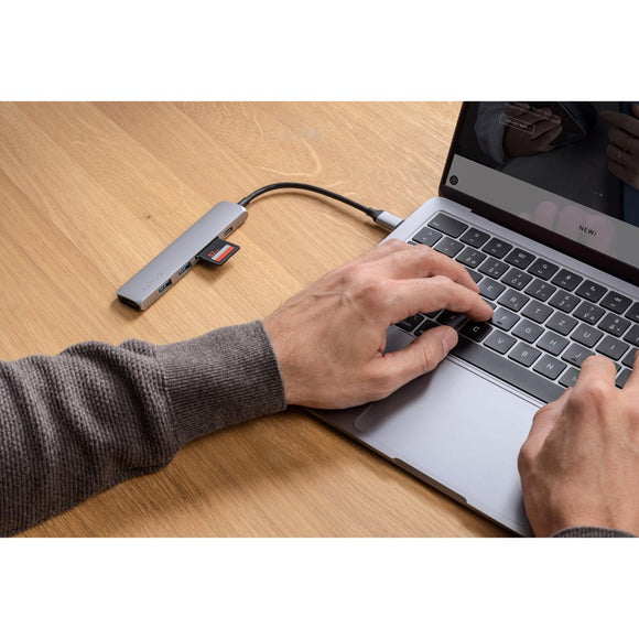 Epico 6-i-1 USB-C Adapter – Aluminium Design med 8K Opløsning - Space Grey
