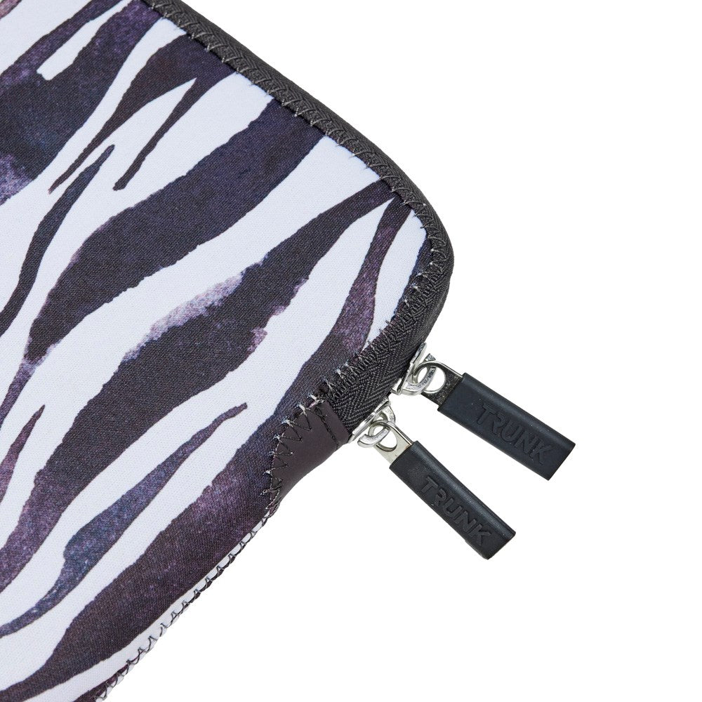 Trunk Neoprene Sleeve til MacBook 13" (30.5 x 21.5 x 1.5 cm) - Zebra