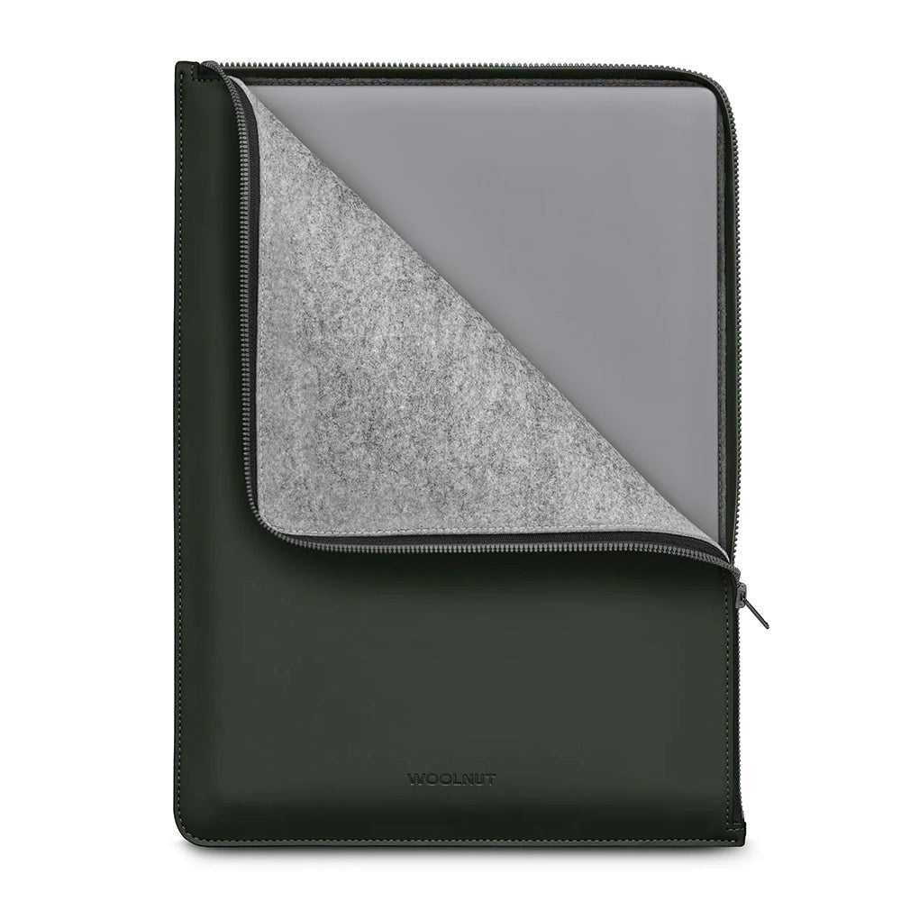 Woolnut Coated Folio Kunstlæder Sleeve m. Lynlås Til MacBook / Laptop 16" (360 x 250mm) - Grøn