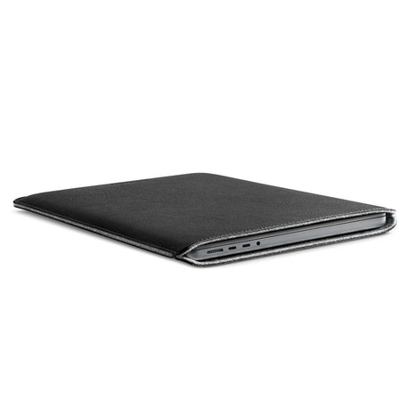 Woolnut MacBook Pro 14" M5/M4/M3/M2/M1 (2026-2021) Læder Sleeve - 24.5 x 33 cm - Sort